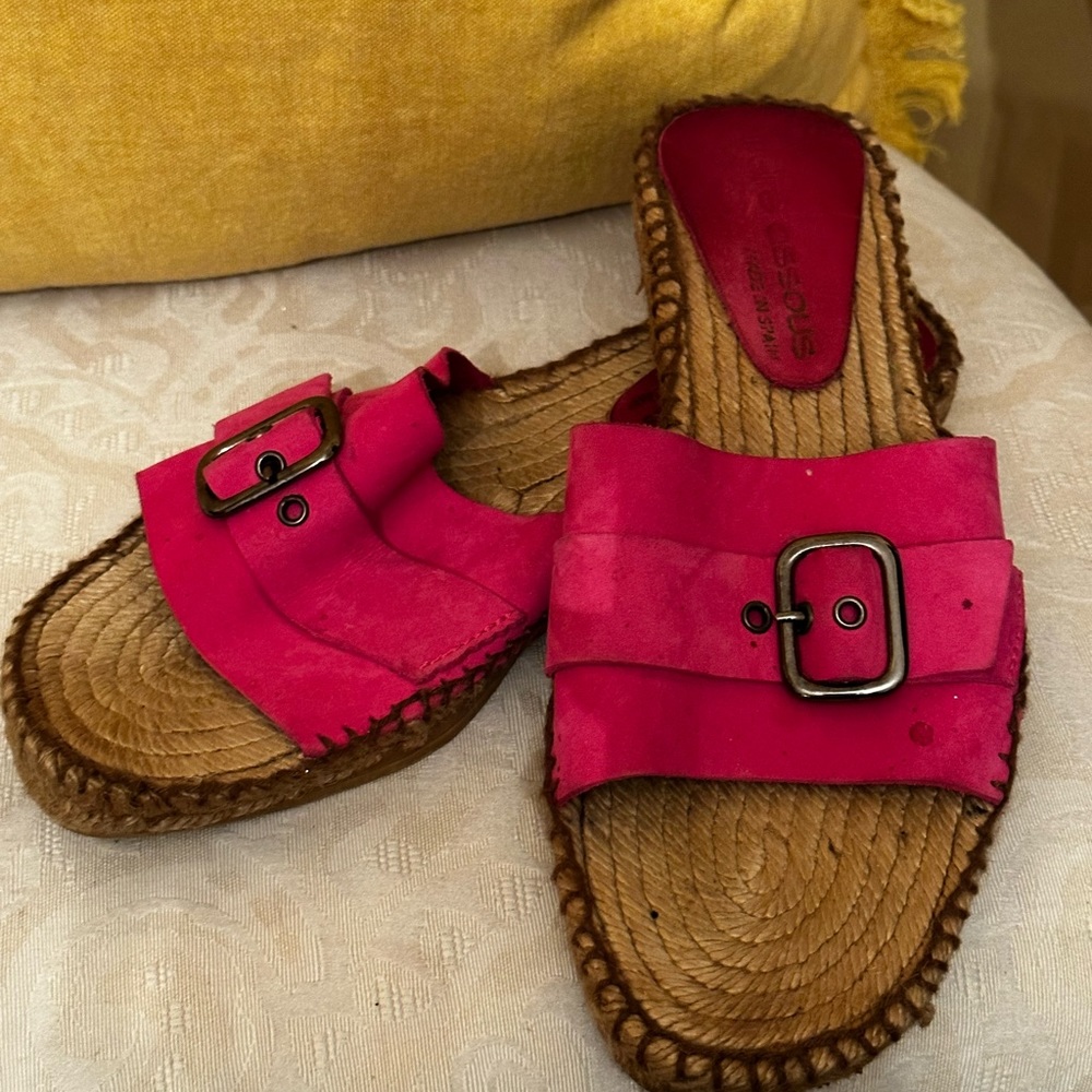 Suede slip on